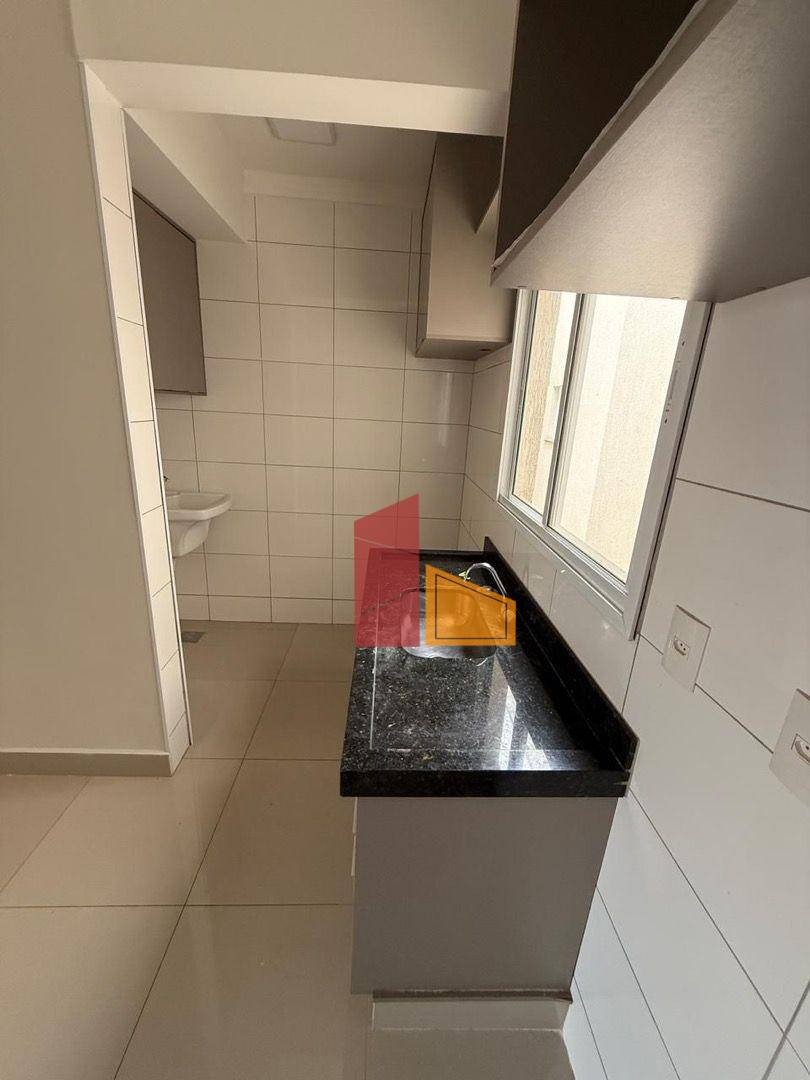 Apartamento à venda com 2 quartos, 64m² - Foto 5