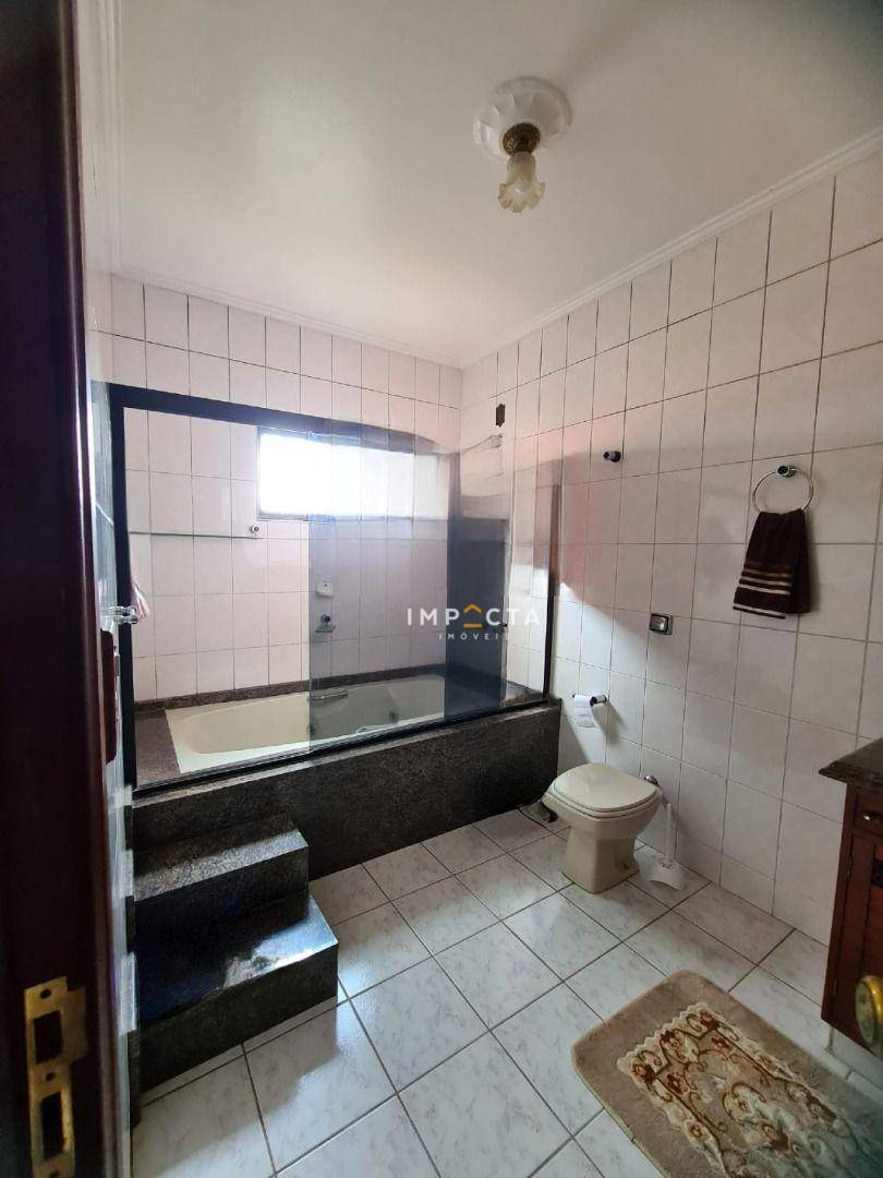 Casa à venda com 3 quartos, 201m² - Foto 18