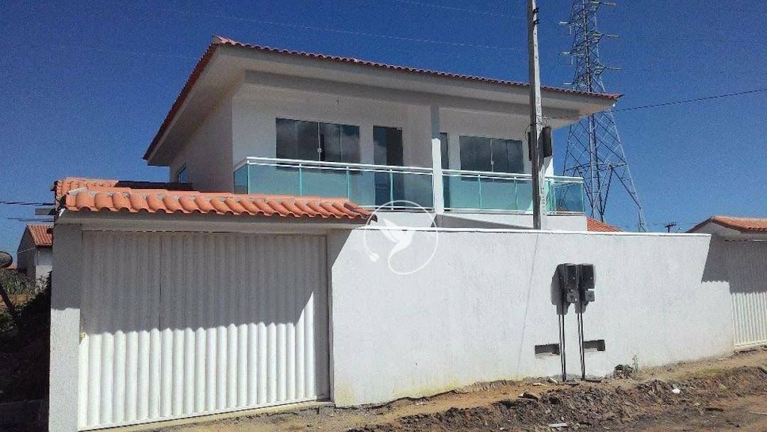 Casa à venda com 2 quartos, 160m² - Foto 1