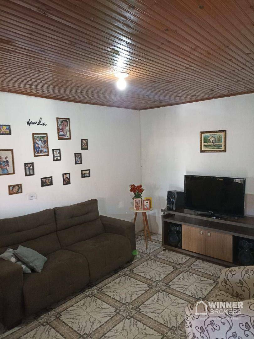 Casa à venda com 4 quartos, 229m² - Foto 3