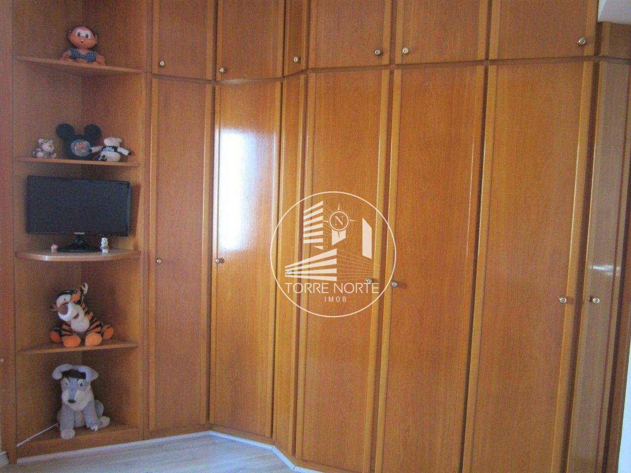 Apartamento à venda com 2 quartos, 70m² - Foto 16