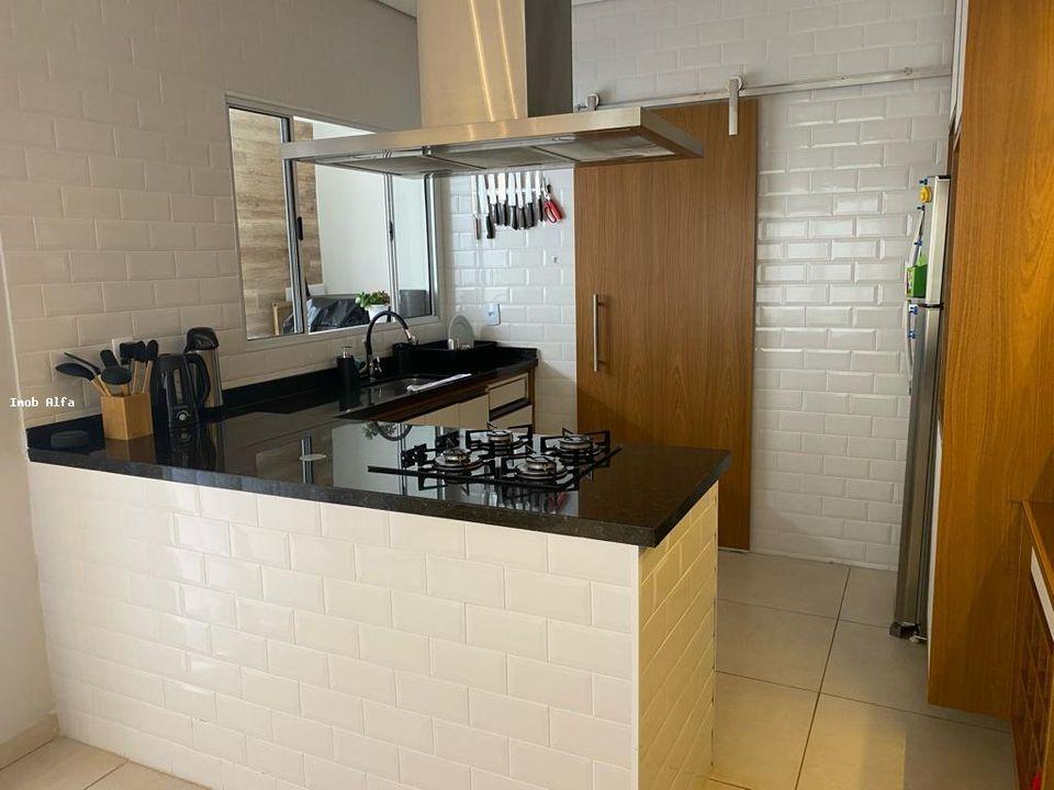 Casa à venda com 3 quartos, 200m² - Foto 46