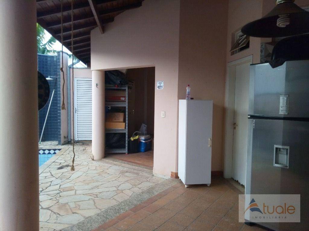 Casa à venda com 4 quartos, 300m² - Foto 46