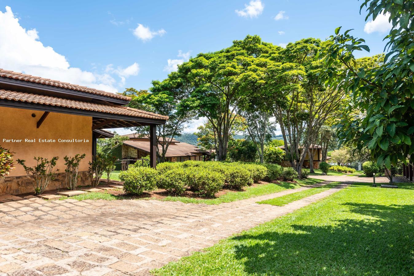 Sítio à venda com 9 quartos, 102794m² - Foto 33