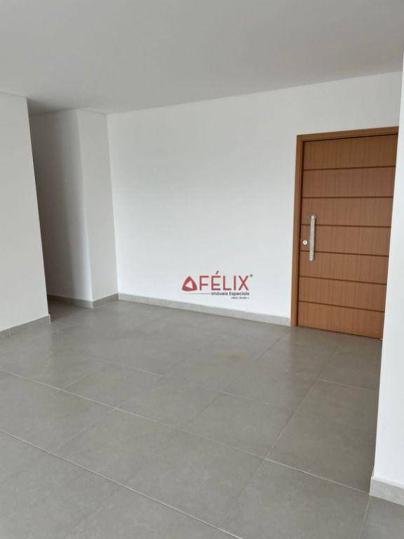 Apartamento à venda com 3 quartos, 155m² - Foto 11