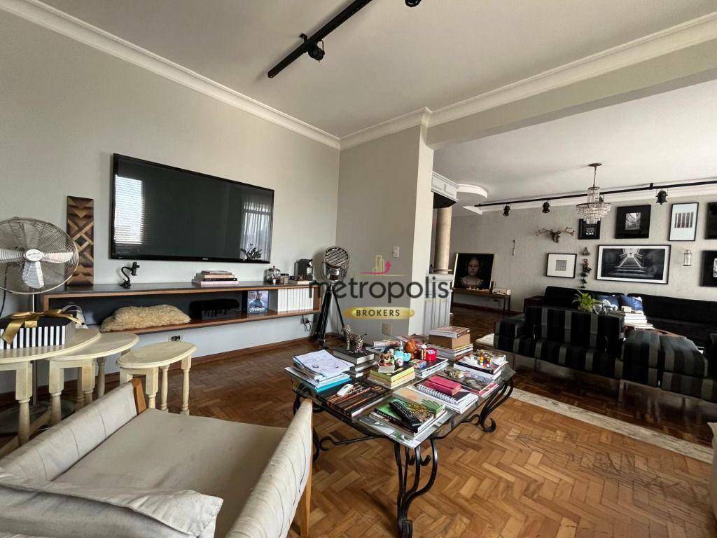 Apartamento à venda com 4 quartos, 230m² - Foto 13