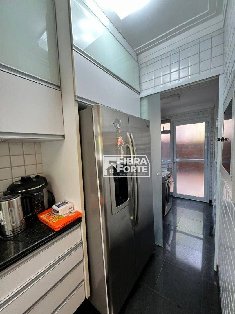 Casa de Condomínio para alugar com 3 quartos, 156m² - Foto 11