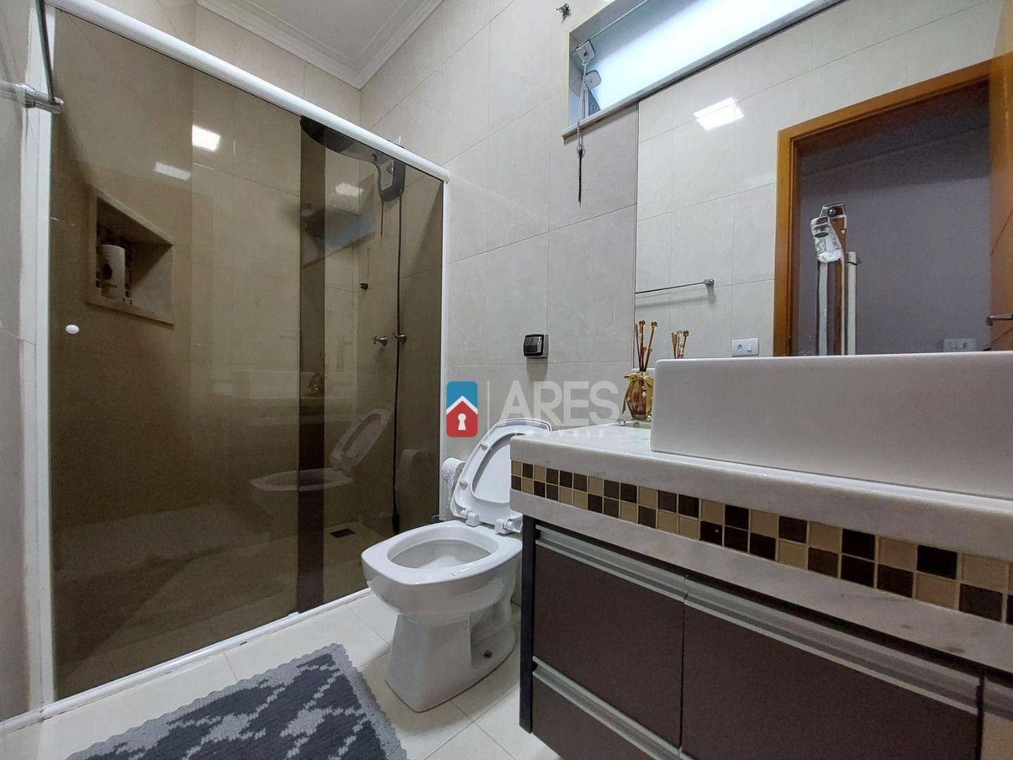 Casa à venda com 3 quartos, 231m² - Foto 6