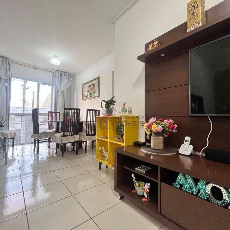 Apartamento à venda com 2 quartos, 72m² - Foto 8