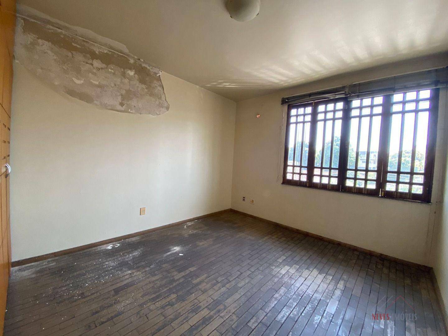 Casa para alugar com 3 quartos, 450m² - Foto 13