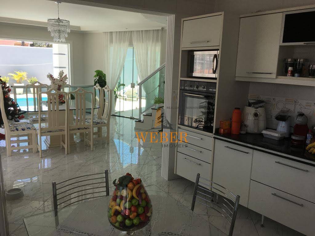 Casa à venda com 4 quartos, 330m² - Foto 18