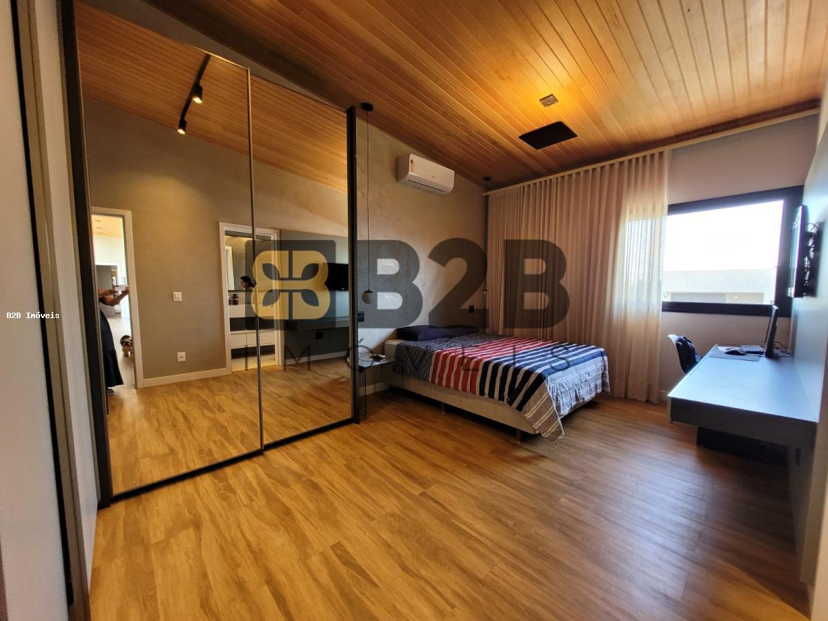 Casa de Condomínio à venda com 3 quartos, 283m² - Foto 17