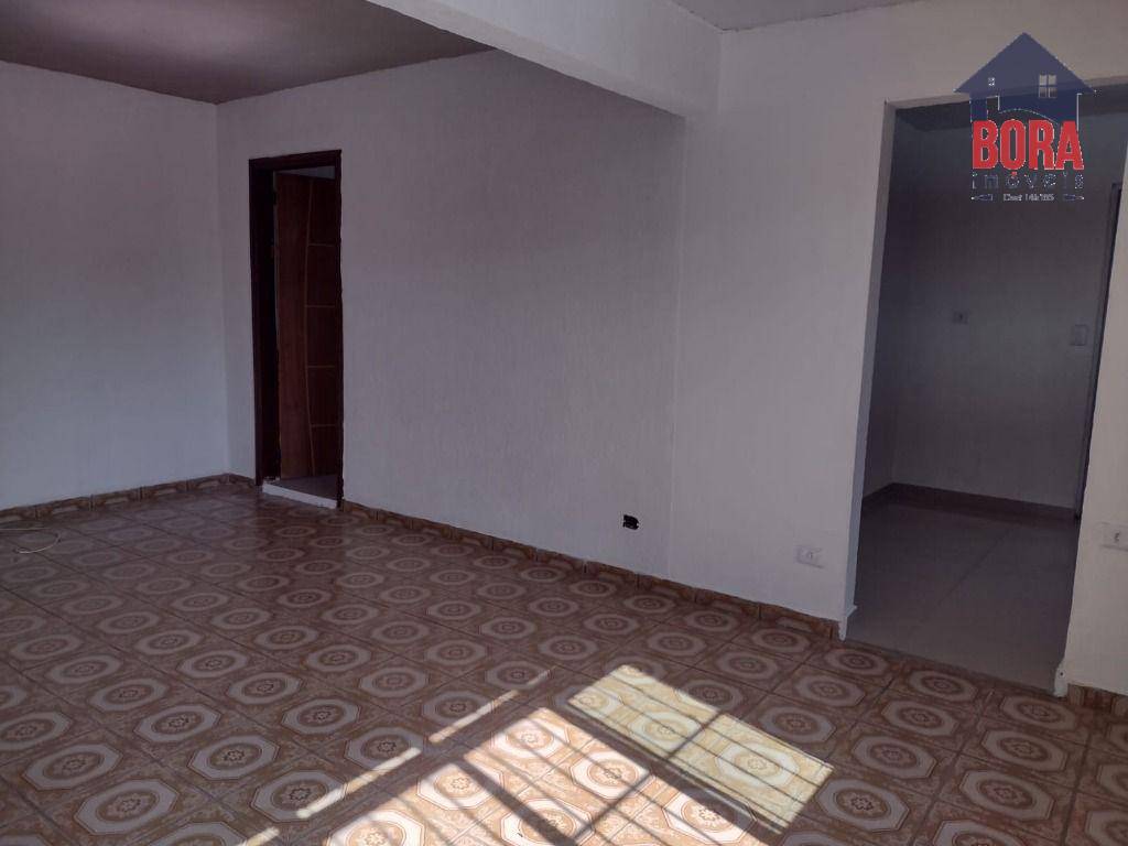 Casa para alugar com 4 quartos, 150m² - Foto 13