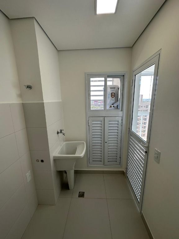 Apartamento para alugar com 3 quartos, 82m² - Foto 27