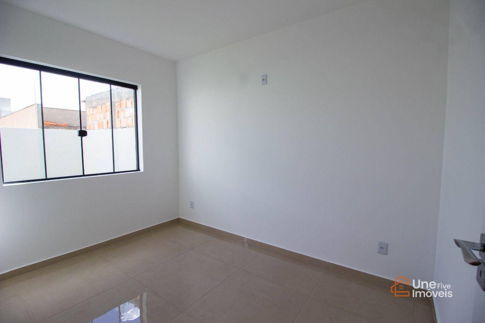 Casa à venda com 3 quartos, 64m² - Foto 14