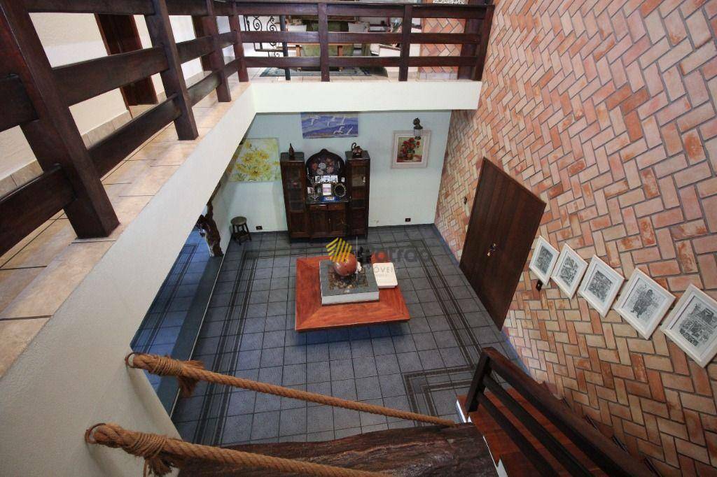 Sobrado à venda com 4 quartos, 290m² - Foto 22