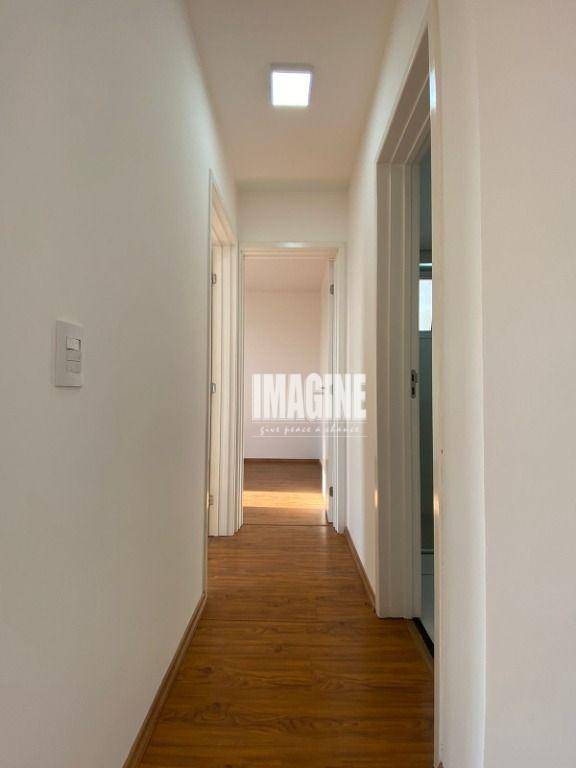 Apartamento à venda com 2 quartos, 45m² - Foto 10