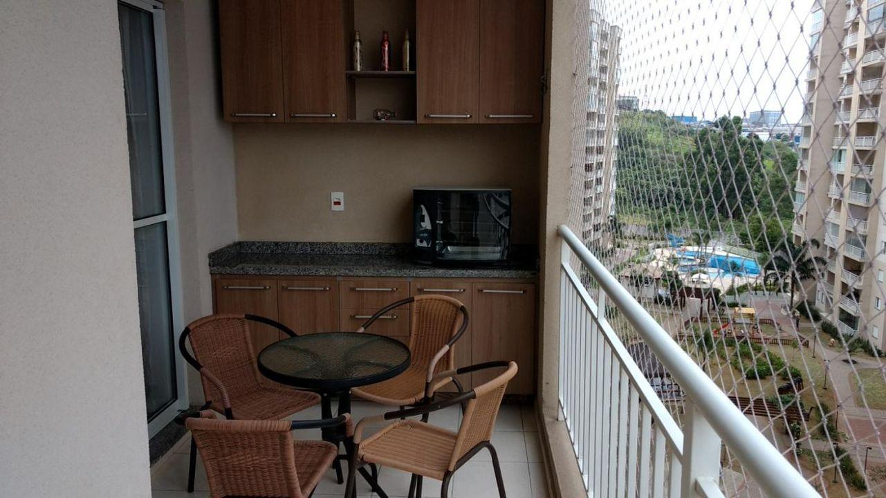 Apartamento à venda com 3 quartos, 80m² - Foto 2