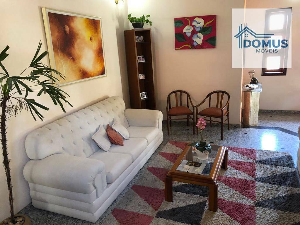 Sobrado à venda com 3 quartos, 308m² - Foto 4