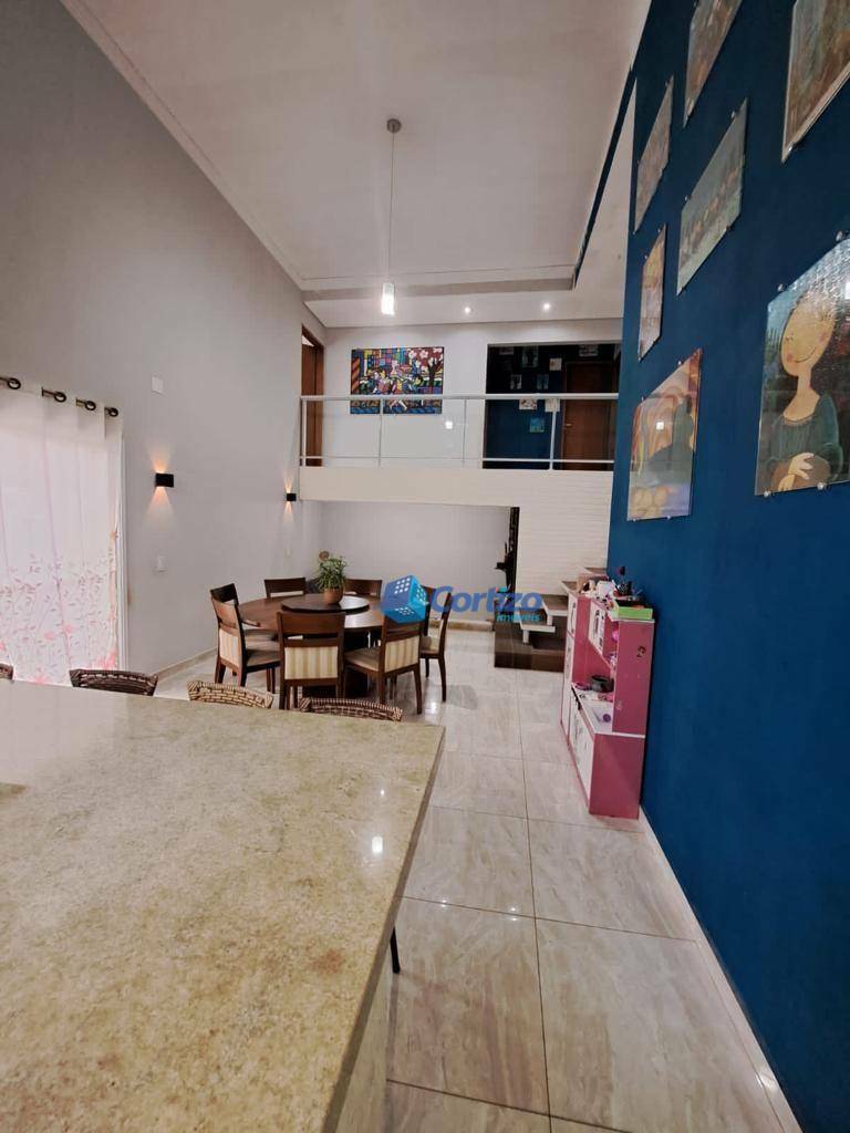 Casa de Condomínio à venda com 3 quartos, 300m² - Foto 1