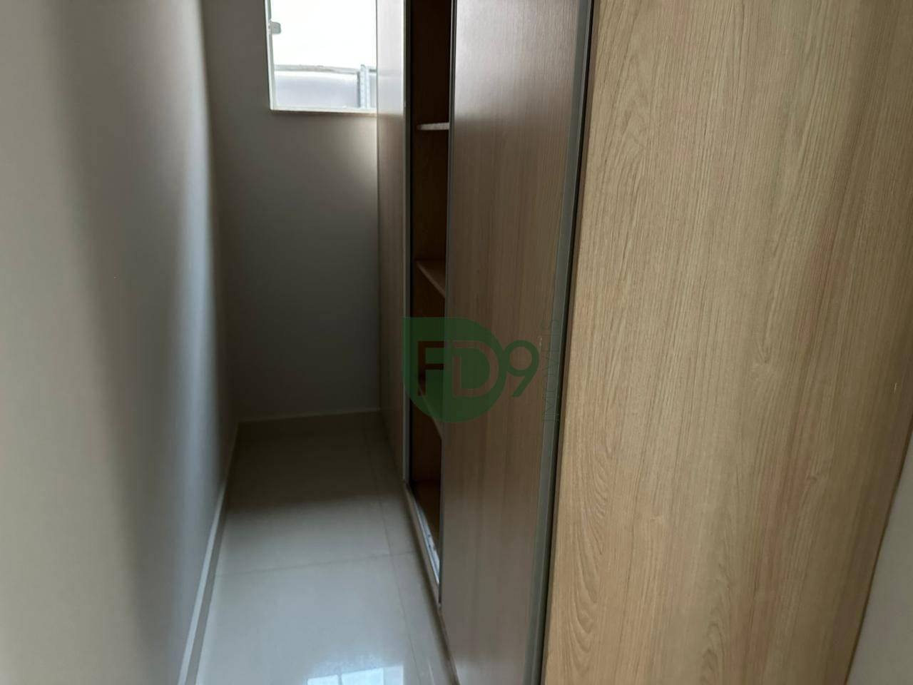 Casa à venda com 3 quartos, 240m² - Foto 9