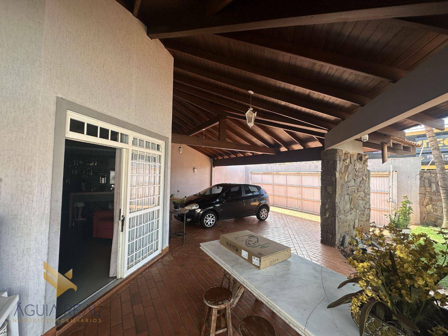 Casa à venda e aluguel com 4 quartos, 361m² - Foto 34