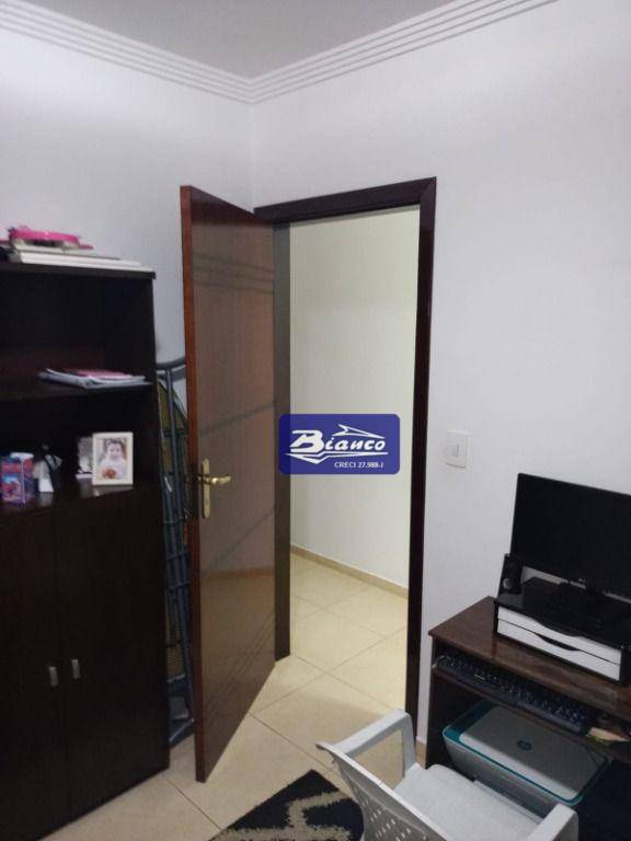 Sobrado à venda com 3 quartos, 220m² - Foto 31