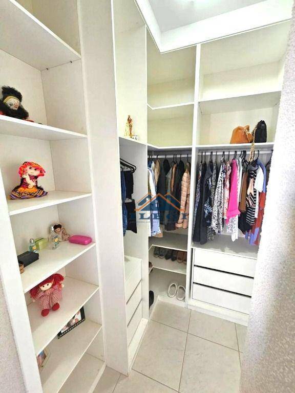 Casa de Condomínio à venda com 3 quartos, 312m² - Foto 29