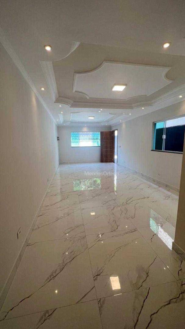 Casa à venda com 3 quartos, 136m² - Foto 4