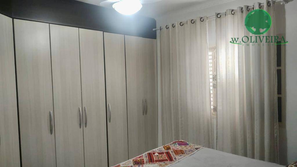 Casa à venda com 3 quartos, 208m² - Foto 7