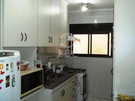 Apartamento à venda com 2 quartos, 63m² - Foto 8