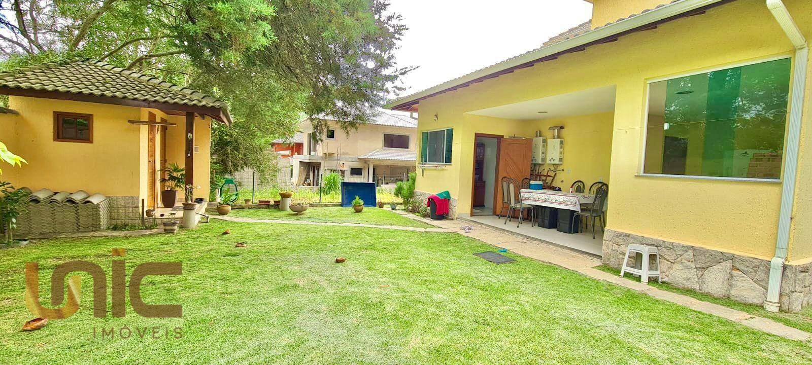 Casa de Condomínio à venda com 4 quartos, 176m² - Foto 13