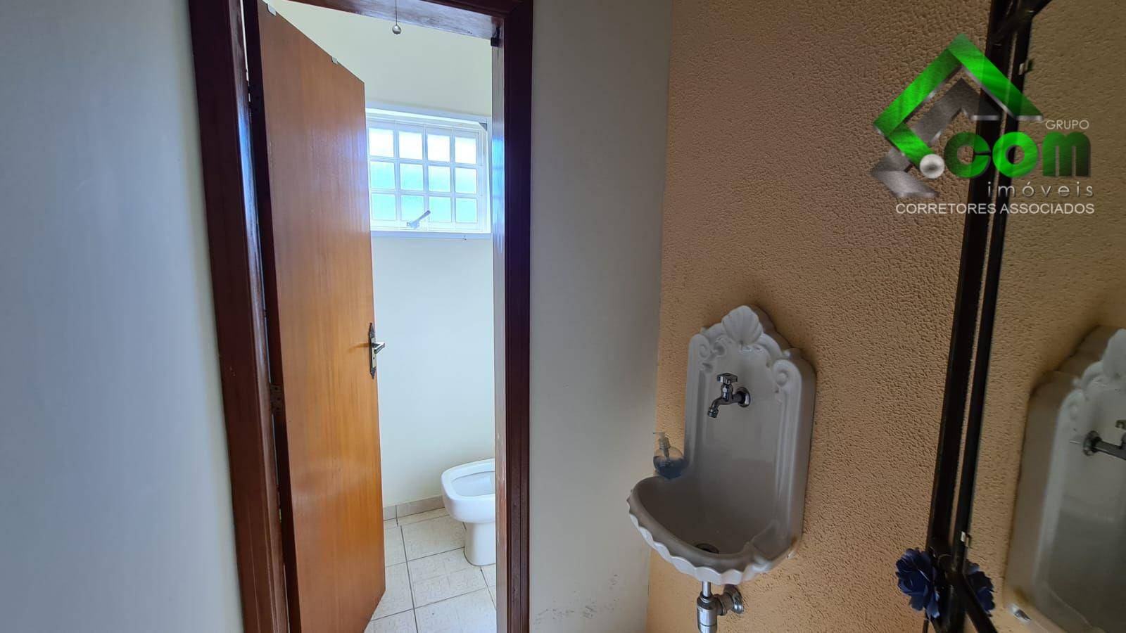 Casa à venda com 3 quartos, 200m² - Foto 11