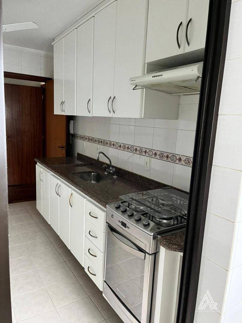 Apartamento à venda com 3 quartos, 114m² - Foto 19