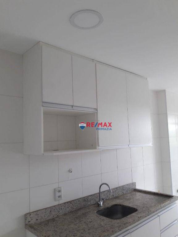 Apartamento à venda com 2 quartos, 75m² - Foto 12