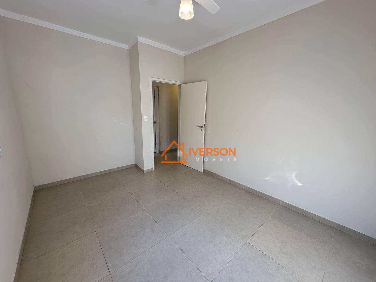 Casa à venda com 3 quartos, 154m² - Foto 13