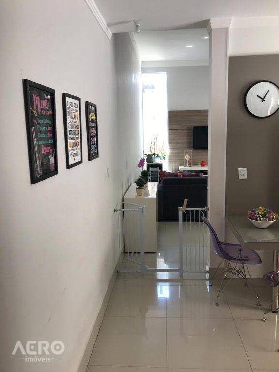 Casa à venda com 3 quartos, 125m² - Foto 8