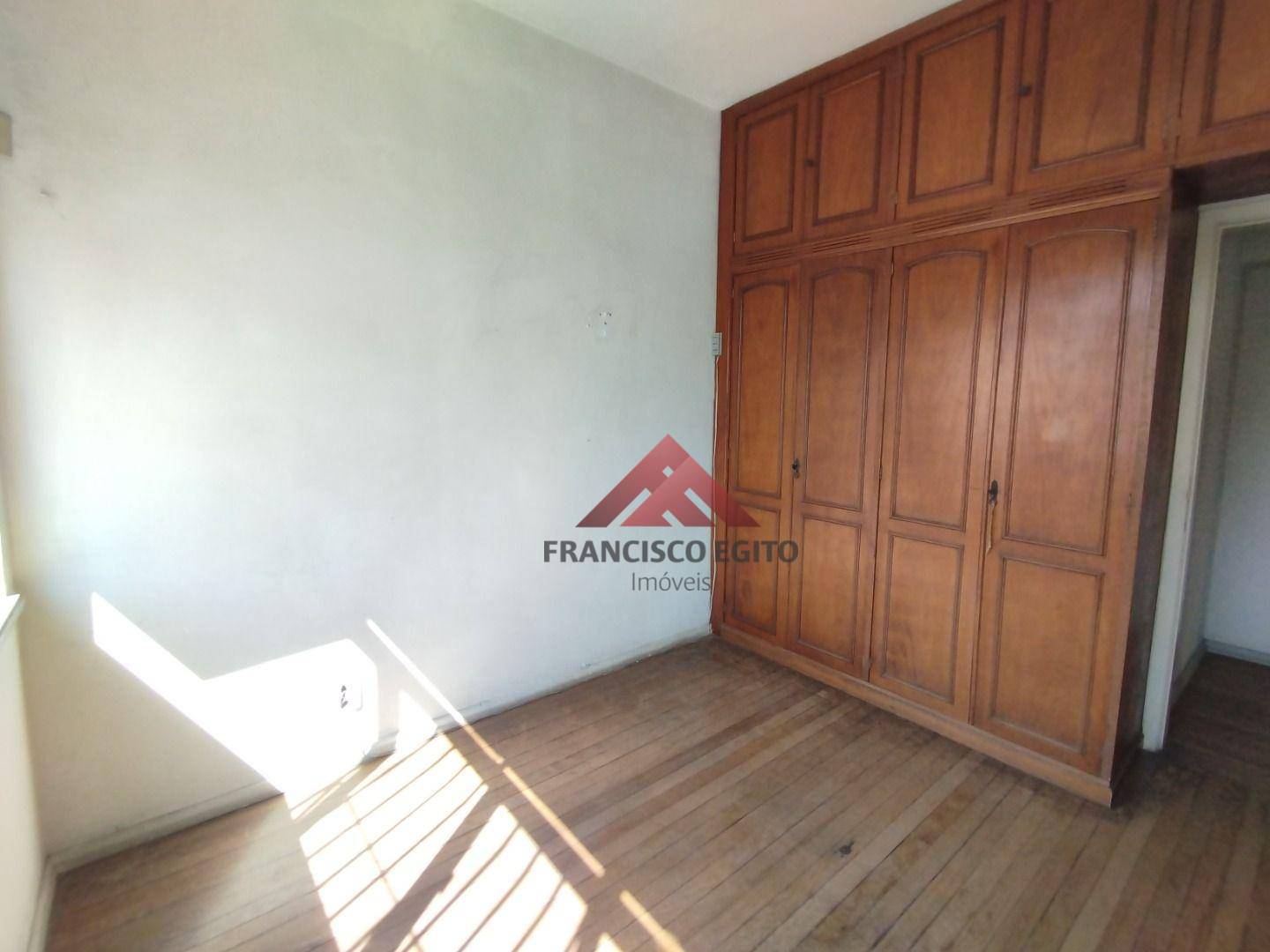 Apartamento à venda com 3 quartos, 144m² - Foto 9