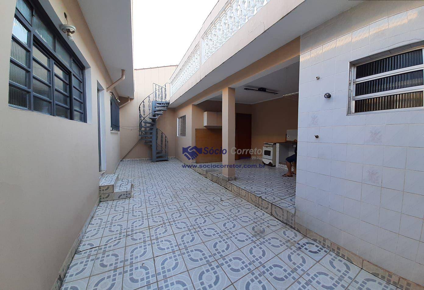 Casa à venda com 3 quartos, 366m² - Foto 51