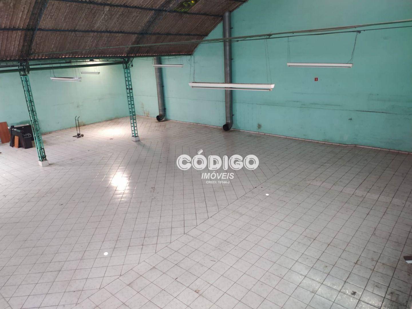 Depósito-Galpão-Armazém para alugar, 1100m² - Foto 9