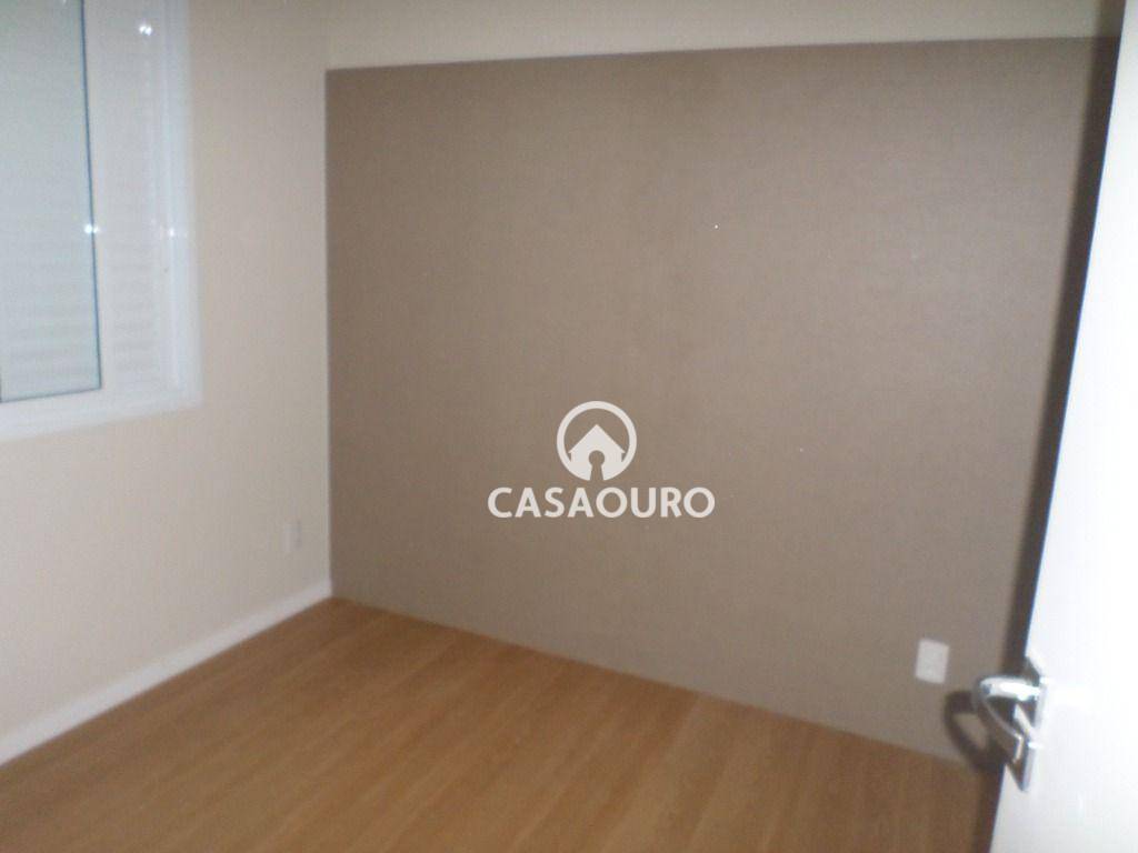 Apartamento à venda com 3 quartos, 75m² - Foto 19