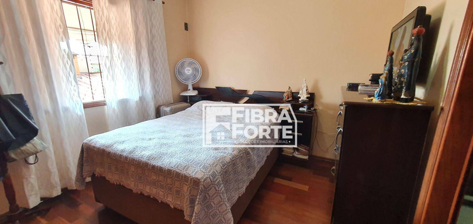 Casa à venda com 3 quartos, 168m² - Foto 14