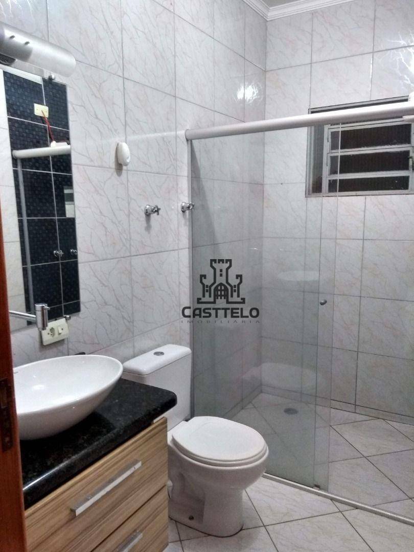 Sobrado à venda com 2 quartos, 252m² - Foto 13