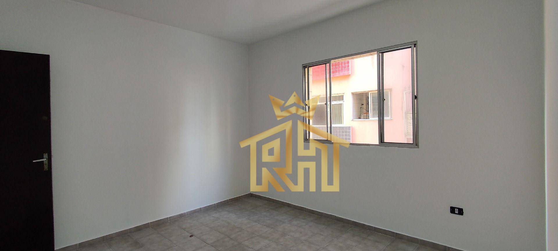 Apartamento à venda com 1 quarto, 36m² - Foto 2