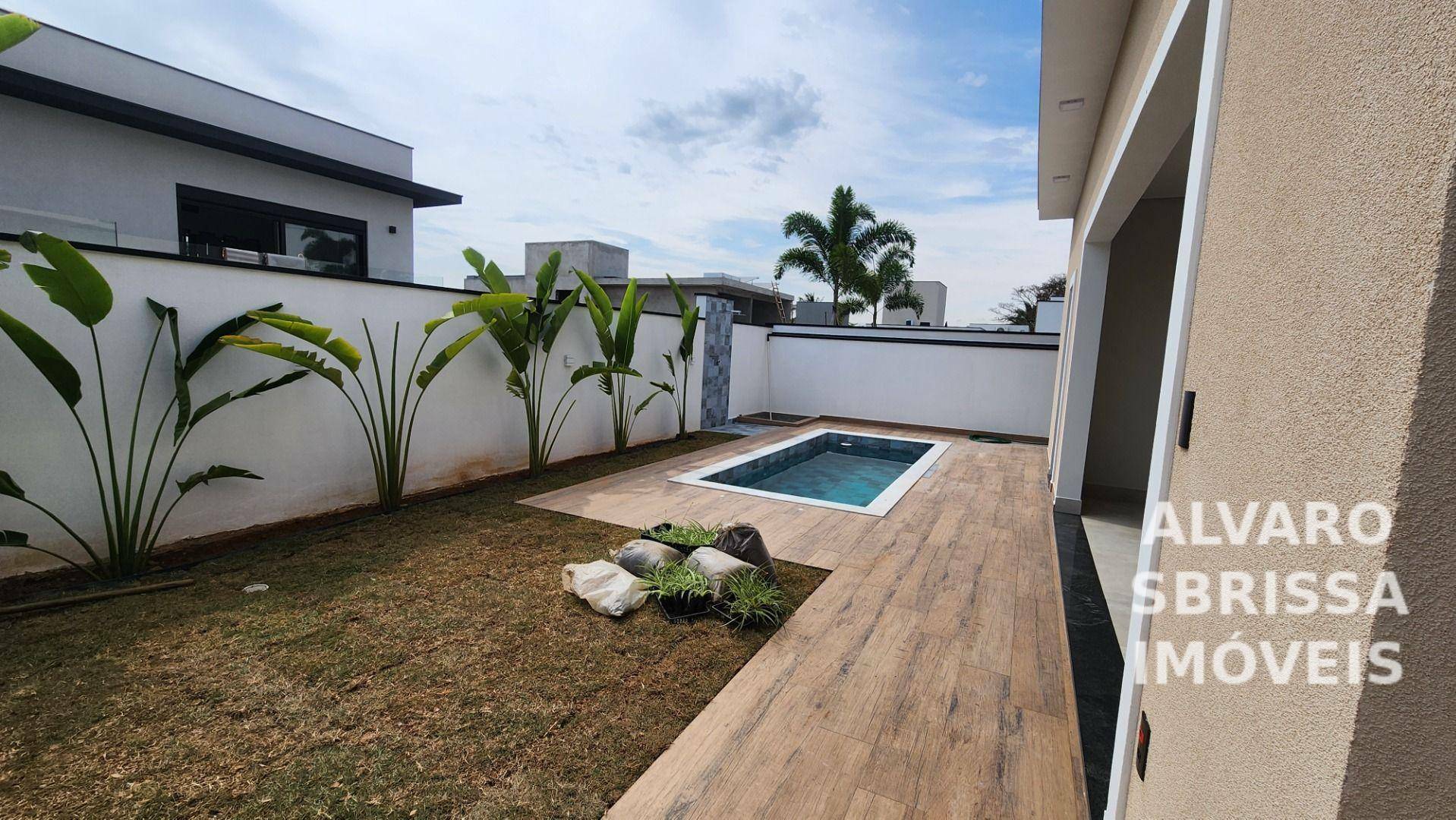 Casa de Condomínio à venda com 3 quartos, 210m² - Foto 1