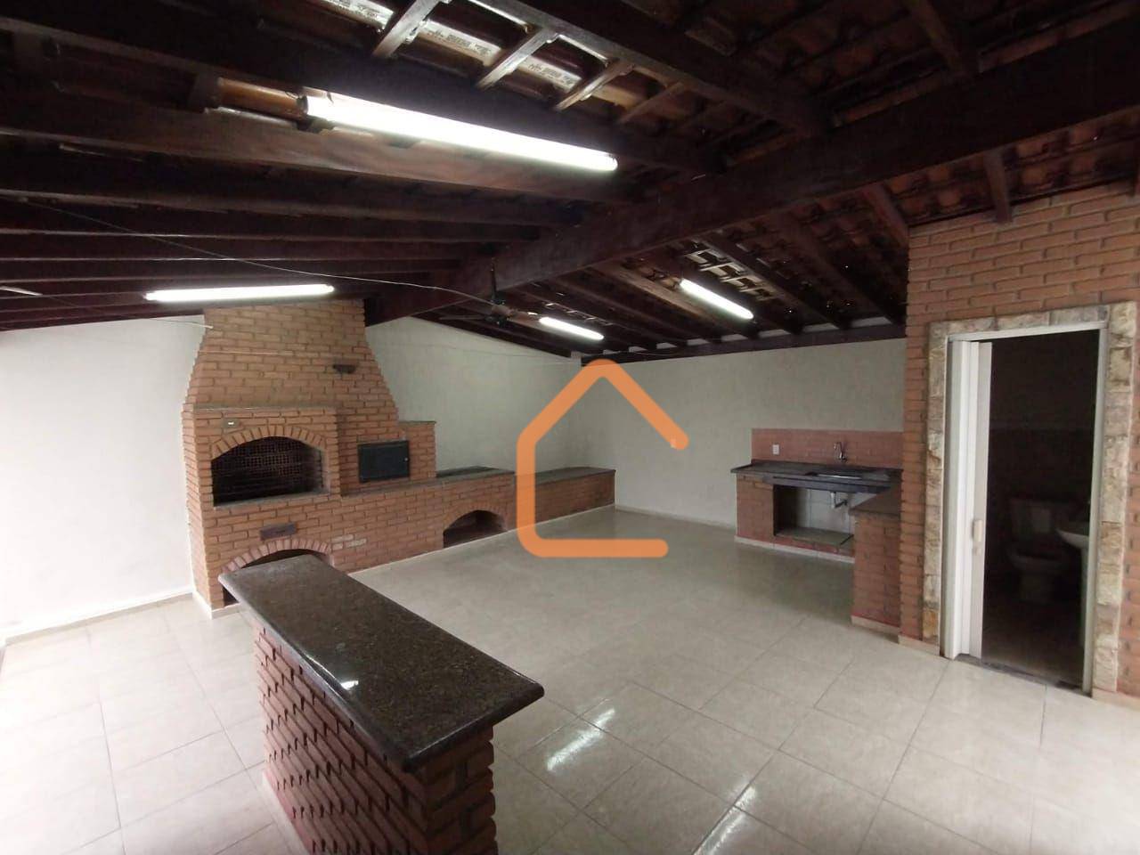 Casa à venda com 3 quartos, 160m² - Foto 2