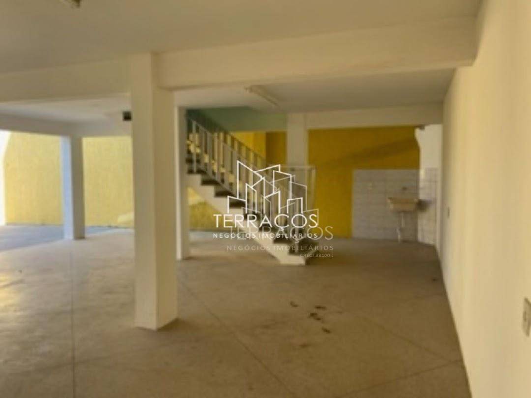 Casa para alugar com 4 quartos, 396m² - Foto 58