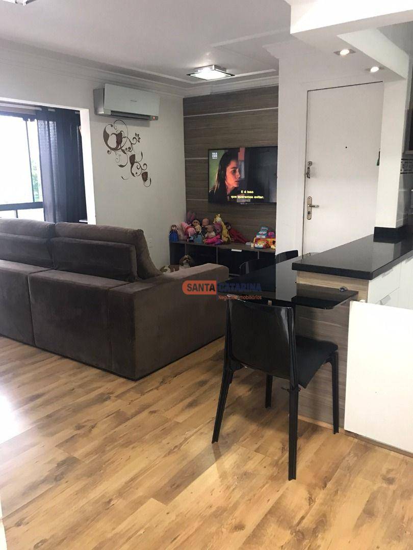 Apartamento à venda com 2 quartos, 58m² - Foto 4