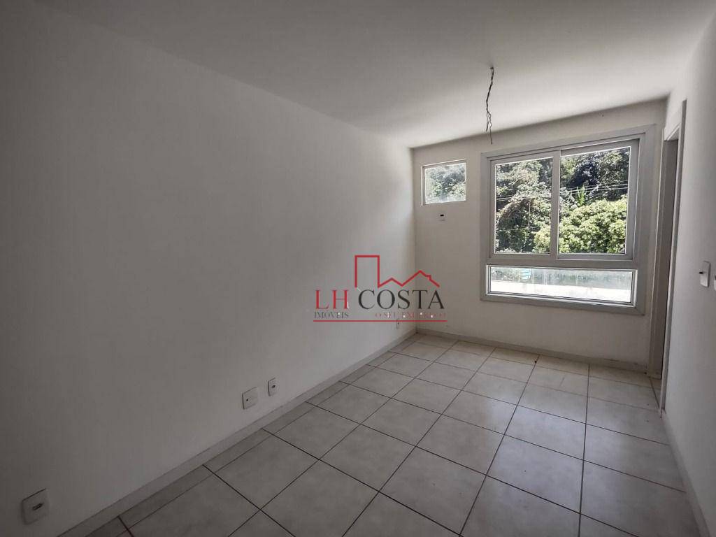 Apartamento à venda com 3 quartos, 75m² - Foto 20