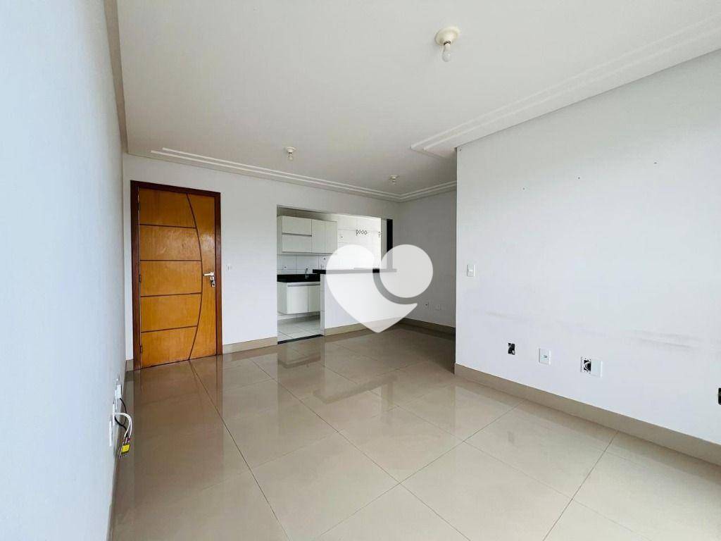 Apartamento à venda com 2 quartos, 60m² - Foto 5